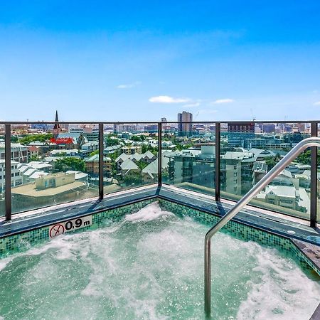 Quattro On Astor Aparthotel Бризбейн Екстериор снимка